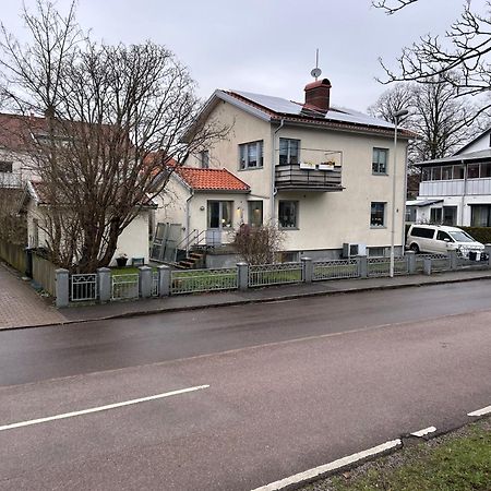 Kaellarlaegenhet Floragatan Daire Halmstad Dış mekan fotoğraf